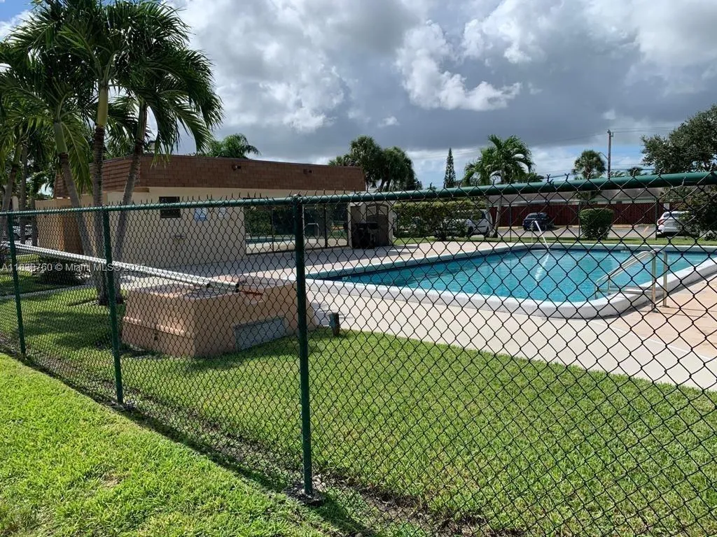 7941 Southgate Blvd # A7, North Lauderdale FL 33068