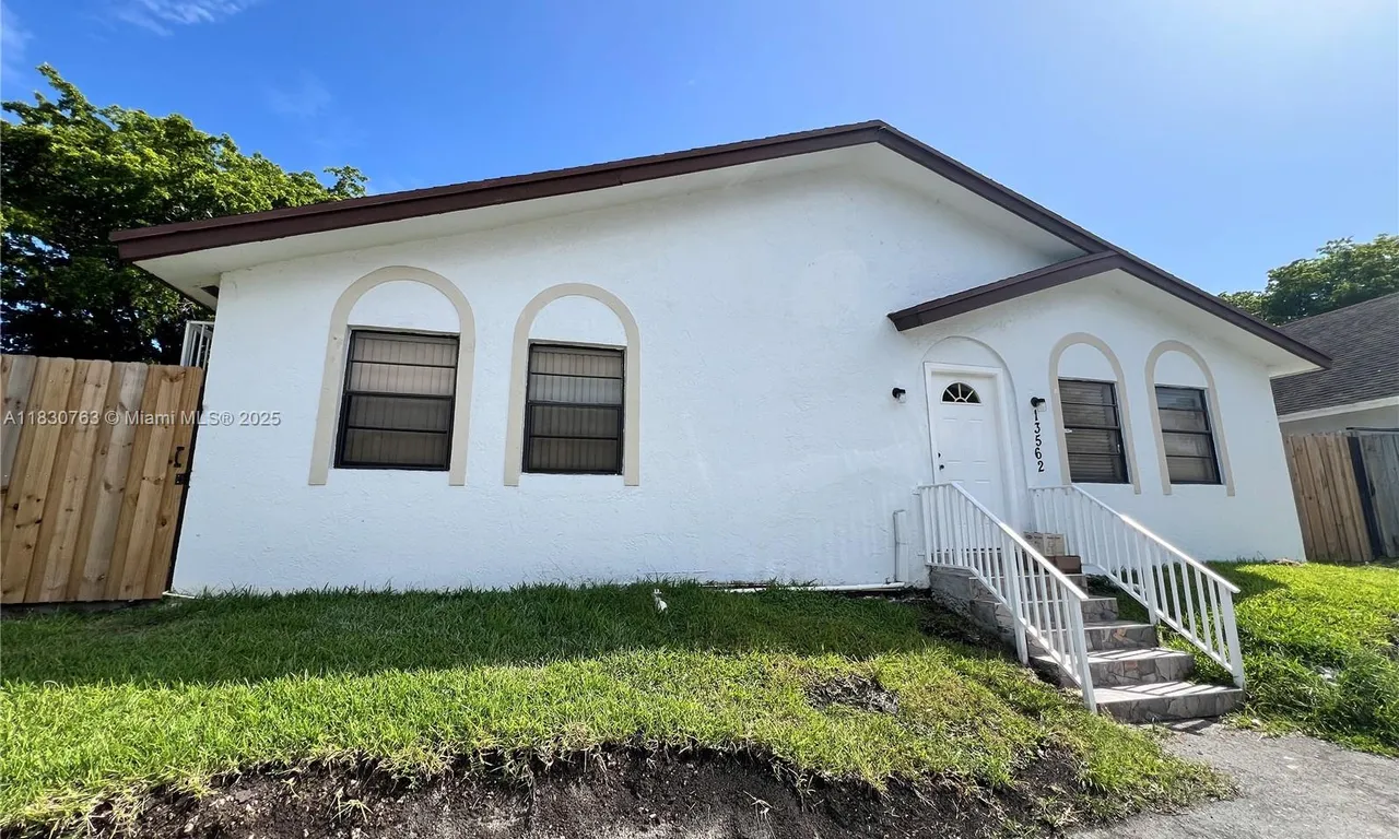 13562 SW 286th Ter, Homestead FL 33033
