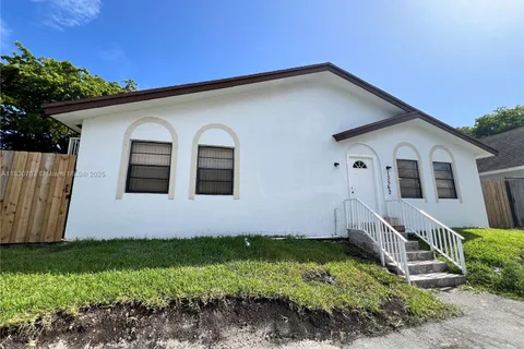 13562 SW 286th Ter, Homestead FL 33033