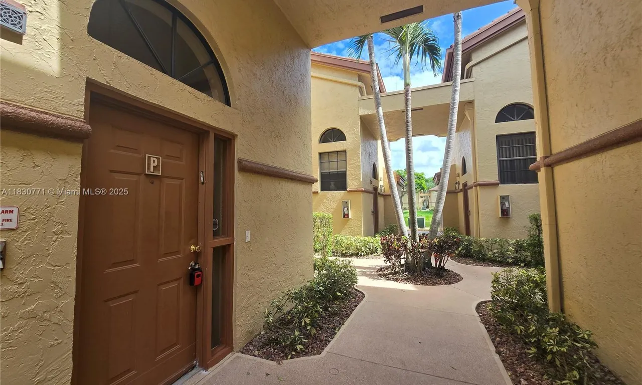 5139 Europa Dr # P, Boynton Beach FL 33437