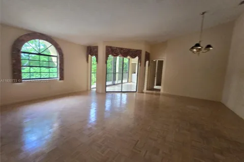 5139 Europa Dr # P, Boynton Beach FL 33437