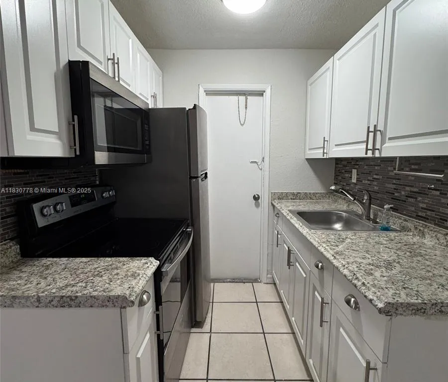 2331 Adams St # 14, Hollywood FL 33020