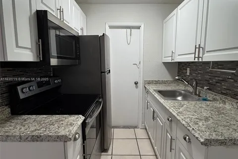 2331 Adams St # 14, Hollywood FL 33020