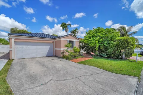17018 SW 142nd Pl, Miami FL 33177
