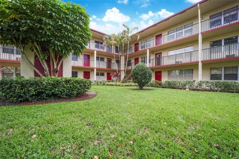251 SW 134th Way # 204M, Pembroke Pines FL 33027