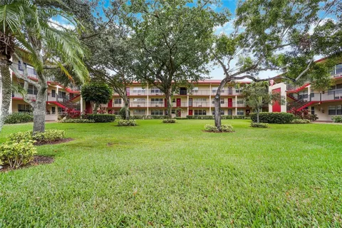 251 SW 134th Way # 204M, Pembroke Pines FL 33027