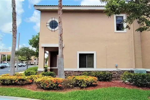 22911 SW 88th Pl # 21, Cutler Bay FL 33190