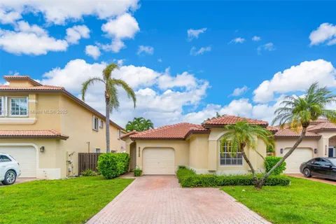 5212 NW 112th Ct, Doral FL 33178