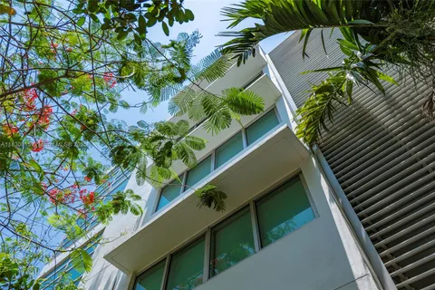 421 Meridian Ave # 11, Miami Beach FL 33139