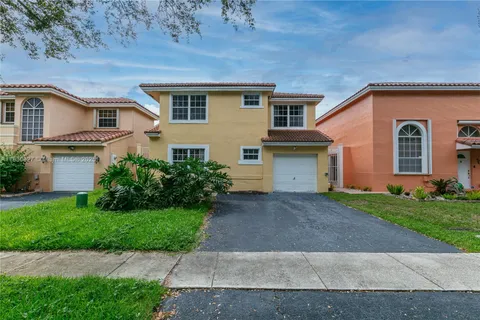 2592 W Saratoga Dr, Cooper City FL 33026