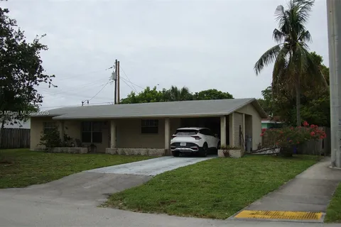 1500 NE 33rd Ct, Pompano Beach FL 33064