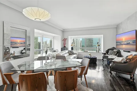 1435 Brickell Ave # 3512, Miami FL 33131