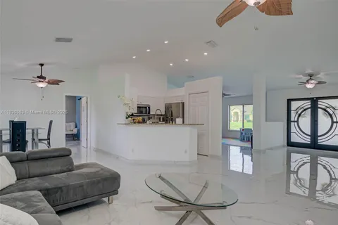 3039 NW 6TH CT, Cape Coral FL 33993