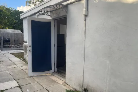3201 Jackson Blvd # 1, Fort Lauderdale FL 33312