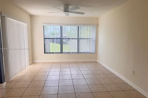 6726 SW 129th Pl, Miami FL 33183