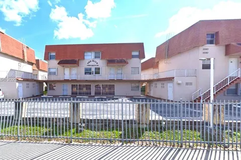 1590 W 46th St # 233, Hialeah FL 33012