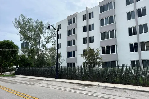 250 180th Dr # 205, Sunny Isles Beach FL 33160