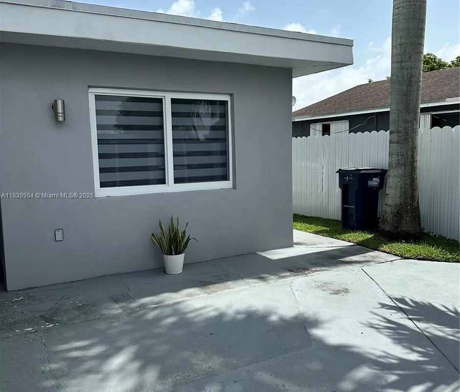 11631 SW 179th Ter, Miami FL 33157