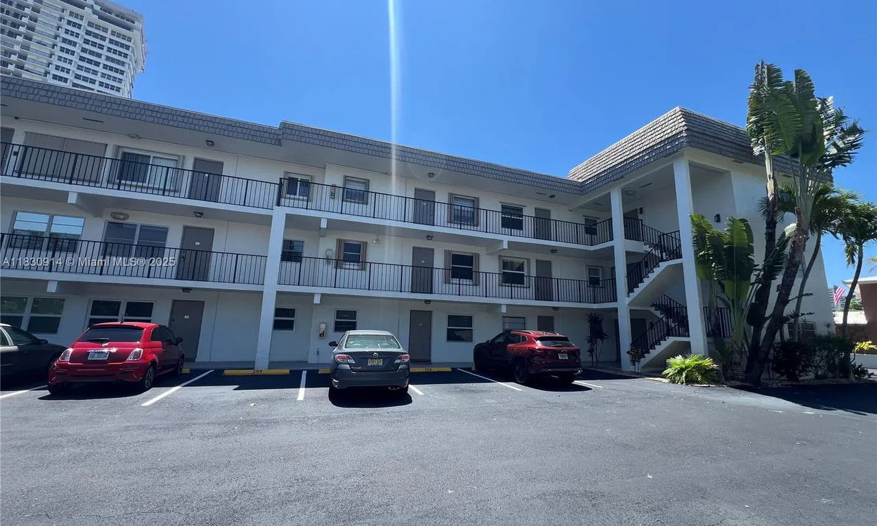 4143 N Ocean Blvd # 303, Fort Lauderdale FL 33308