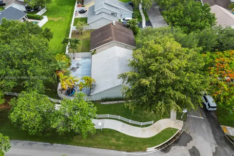 14913 SW 143rd Ct, Miami FL 33186