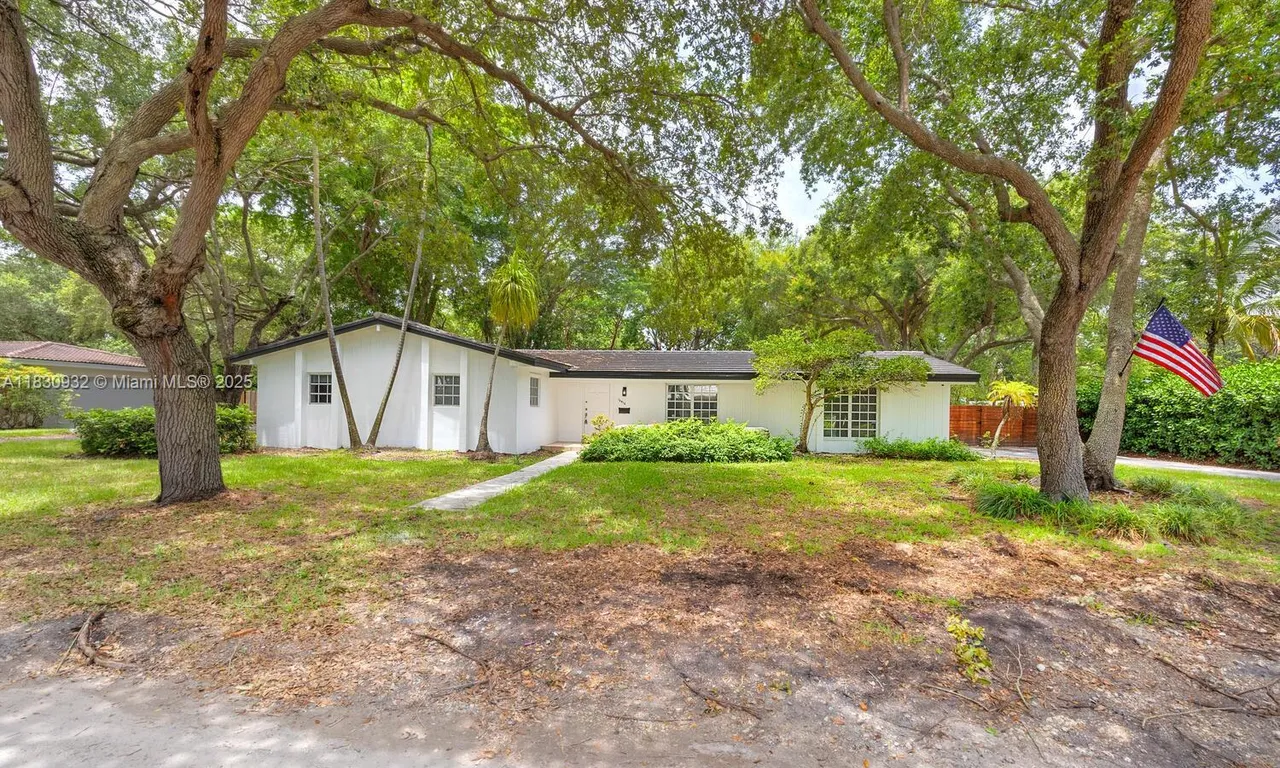 16412 SW 74th Ct, Palmetto Bay FL 33157