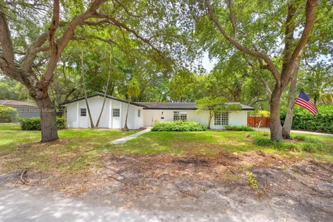16412 SW 74th Ct, Palmetto Bay FL 33157