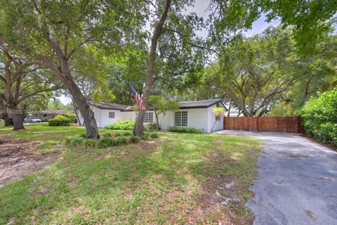 16412 SW 74th Ct, Palmetto Bay FL 33157