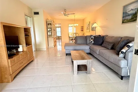 2340 SW 22nd Ave # 316, Delray Beach FL 33445