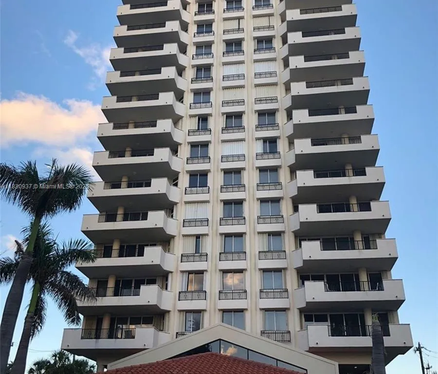 6422 Collins Ave # 501, Miami Beach FL 33141