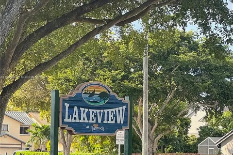 9701 Hammocks Blvd # 106A, Miami FL 33196