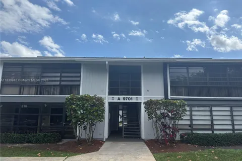9701 Hammocks Blvd # 106A, Miami FL 33196