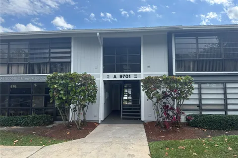 9701 Hammocks Blvd # 106A, Miami FL 33196