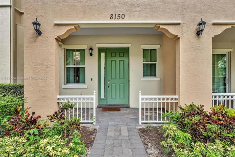 8150 Cascada Isles Dr, Cooper City FL 33024