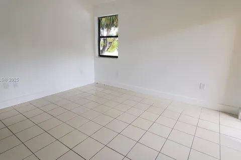 530 NW 114th Ave # 202, Sweetwater FL 33172