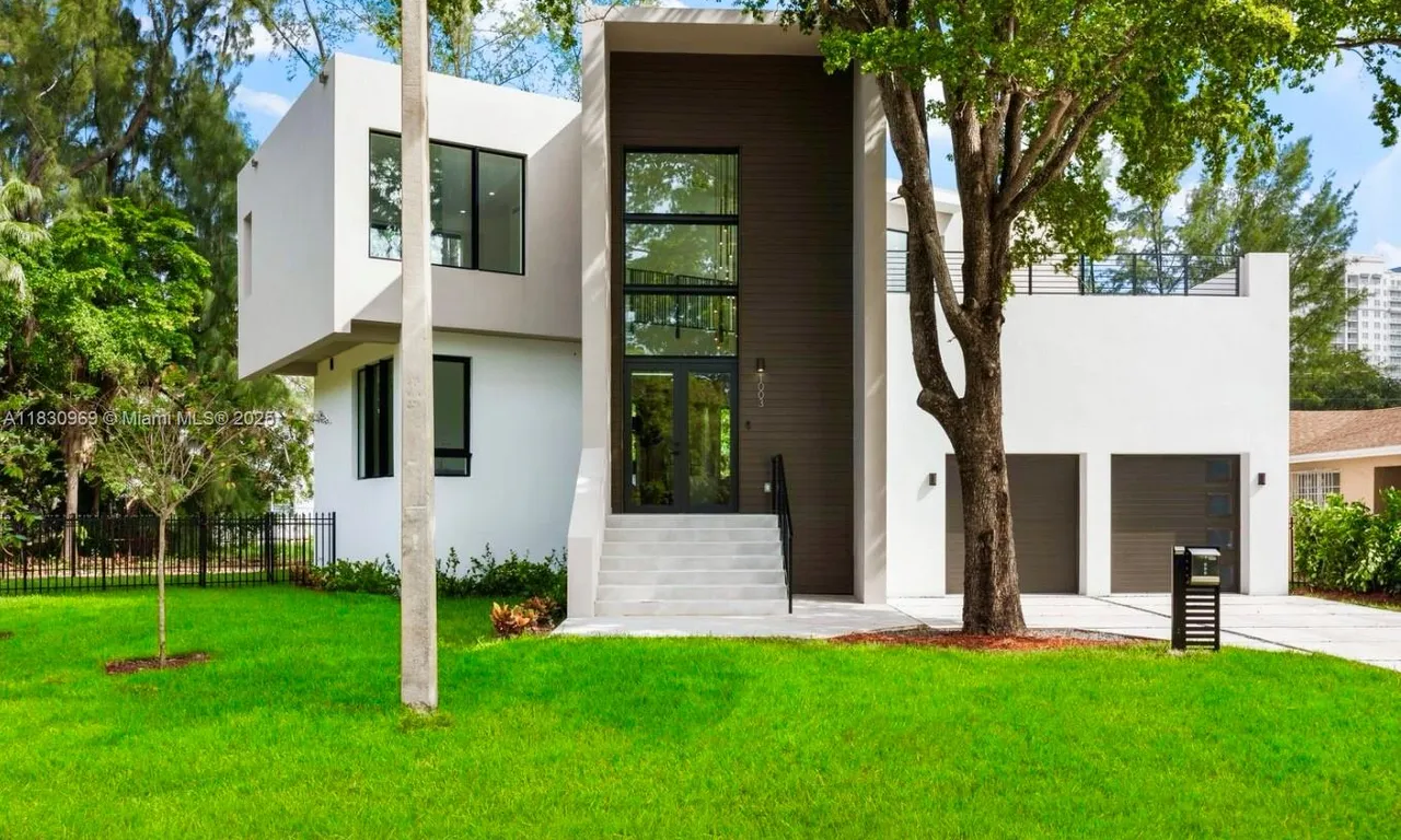 1003 NE Little River, Miami FL 33138