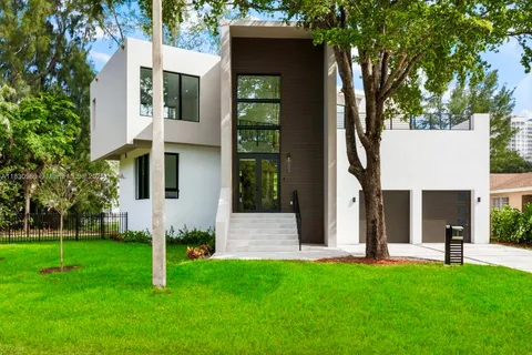 1003 NE Little River, Miami FL 33138
