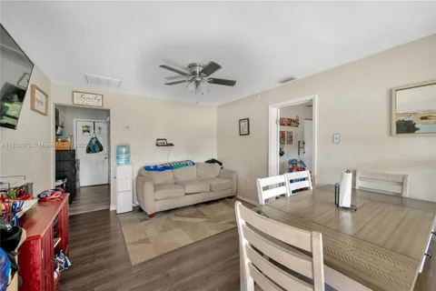 130 East Northside Drive, Lake Wales FL 33853