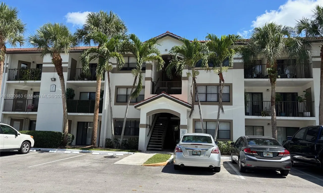 620 S Park Rd # 2, Hollywood FL 33021