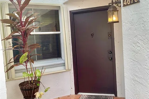 4670 NW 97th Ct # 91, Doral FL 33178