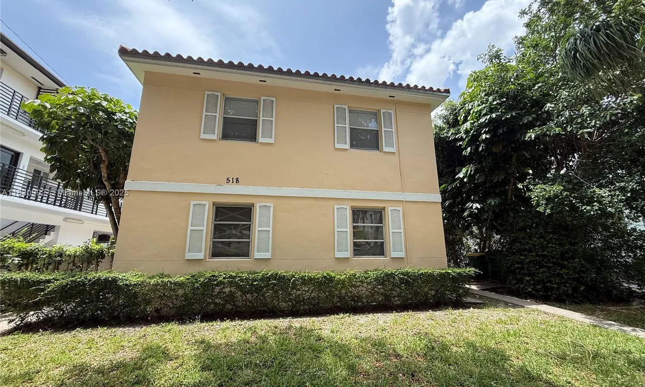 518 Santander Ave # 3, Coral Gables FL 33134