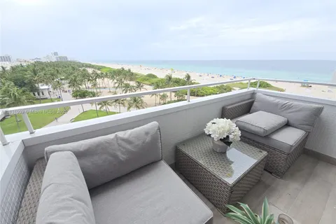 465 Ocean Dr # 821, Miami Beach FL 33139