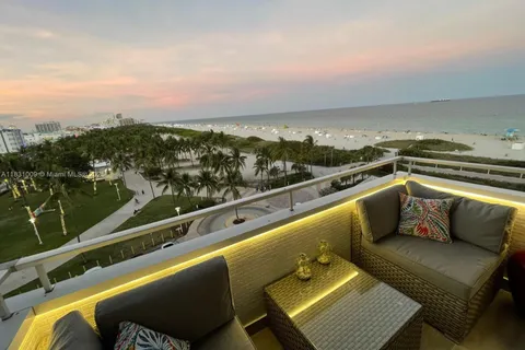 465 Ocean Dr # 821, Miami Beach FL 33139