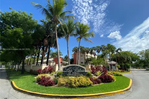 8290 Lake Dr # 122, Doral FL 33166