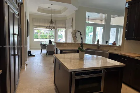 2534 Montclaire Ct, Weston FL 33327