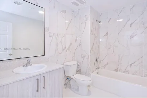 10950 NW 82nd St # 316, Doral FL 33178