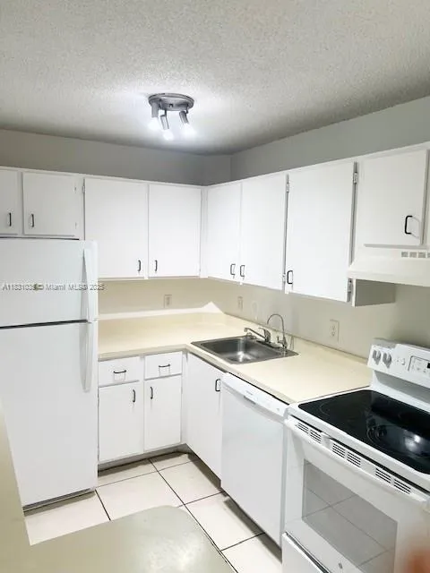 10709 Cleary Blvd # 209, Plantation FL 33324