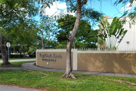 7747 SW 86th St # 301, Miami FL 33143