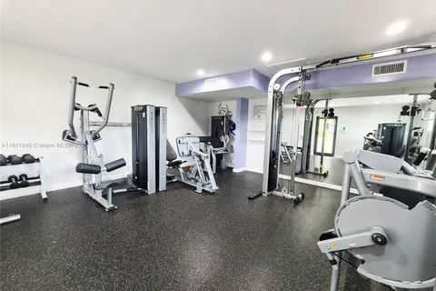 7747 SW 86th St # 301, Miami FL 33143