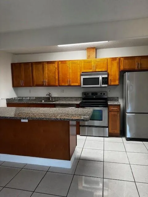 4610 NW 79th Ave # 2B, Doral FL 33166