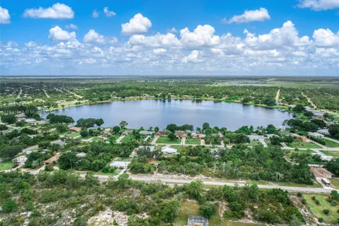 100 Kayla Ave, Lake Placid FL 33852